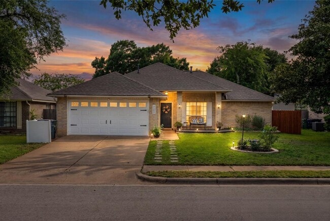 Building Photo - 505 Eaglecreek Dr