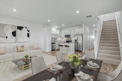 Photo - 547 W Pickens Rd