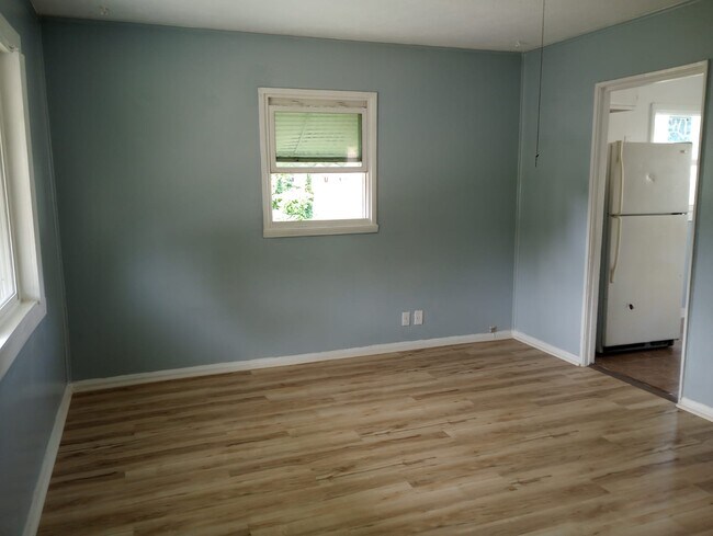 Photo - 3605 Ford St