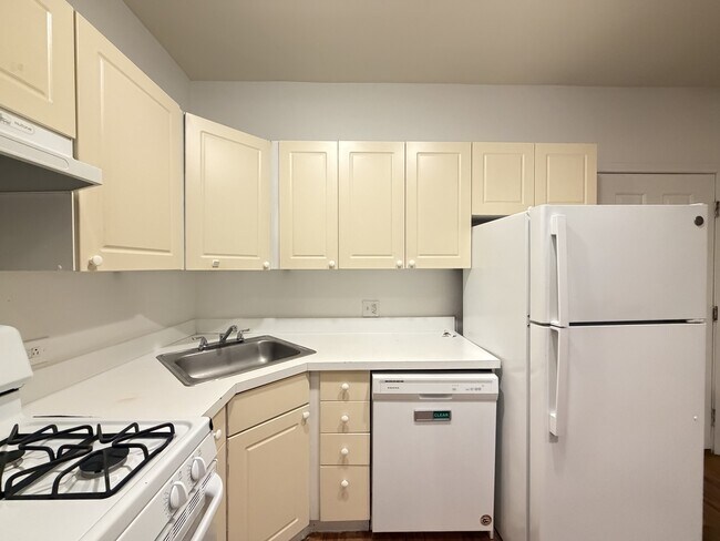 Photo - 909 W Dakin St Unidad 302