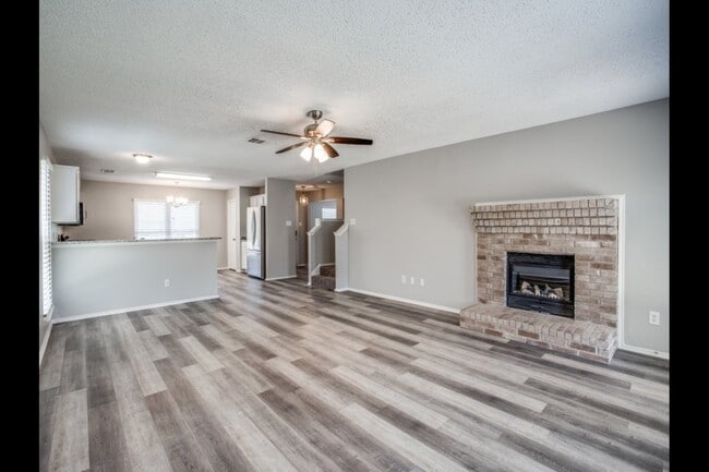 Photo - 624 Canyon Pl