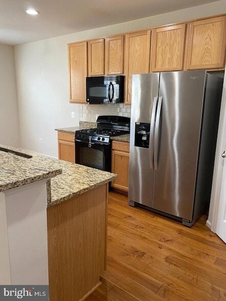 Photo - 9543 Center St