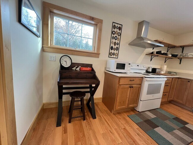 Photo - 67 Lower Hyde Park Unit A