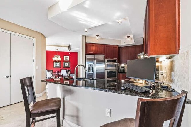 Photo - 2401 N Ocean Blvd Unidad 500