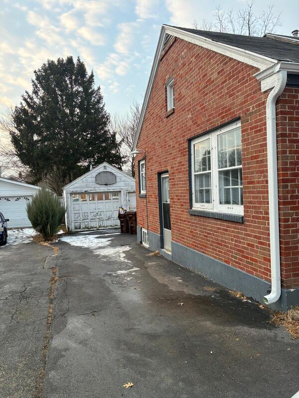 Photo - 314 Cole Ave