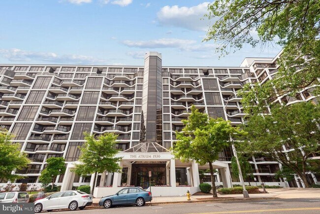 Building Photo - 1530 Key Blvd Unit 1219