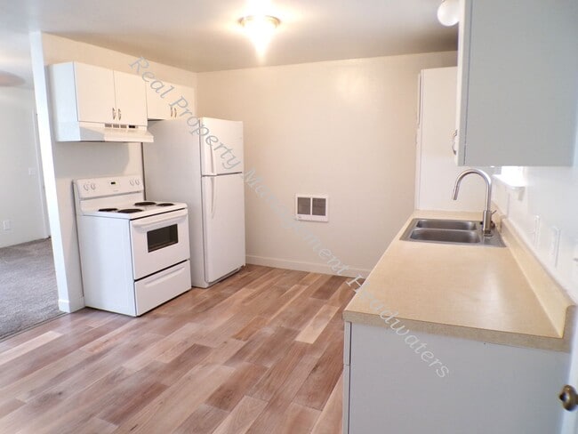 Photo - 929 Mitchell St Unit 1