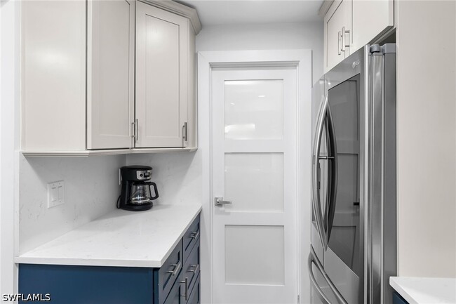 Photo - 591 Seaview Ct Unit A402