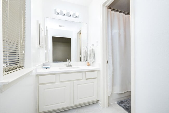 Photo - 14411 Chartley Falls Dr