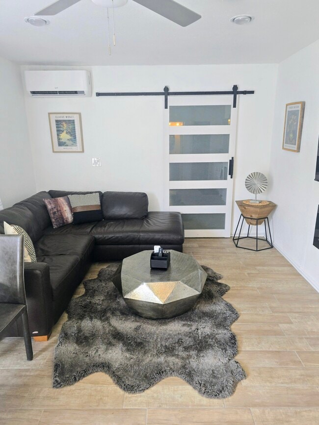 Photo - 3622 Wild Oats Ln