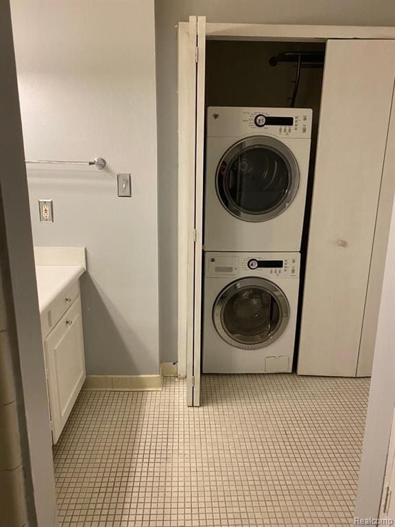 Photo - 42285 Woodward Ave Unit S1-3