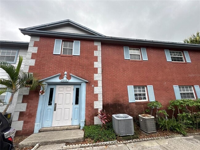 Photo - 3045 Aaron Burr Ave Unidad 12D Rental