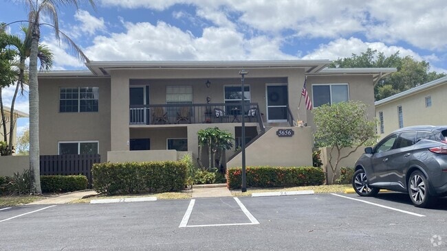 Building Photo - 5656 Via Delray Blvd Rental