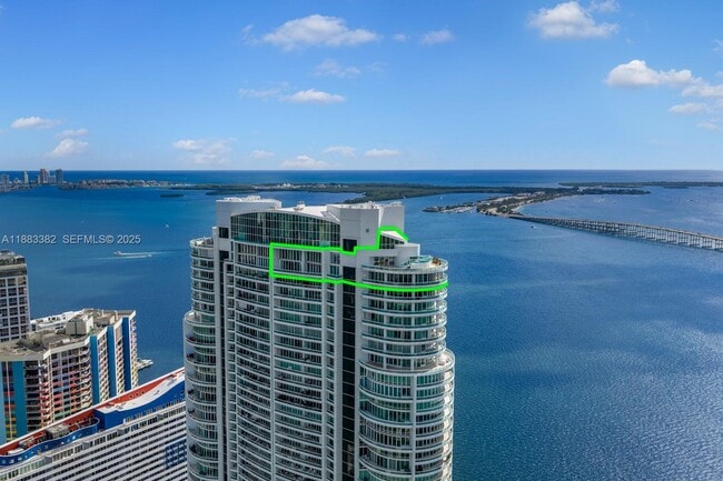 Building Photo - 1643 Brickell Ave Unit PH4902