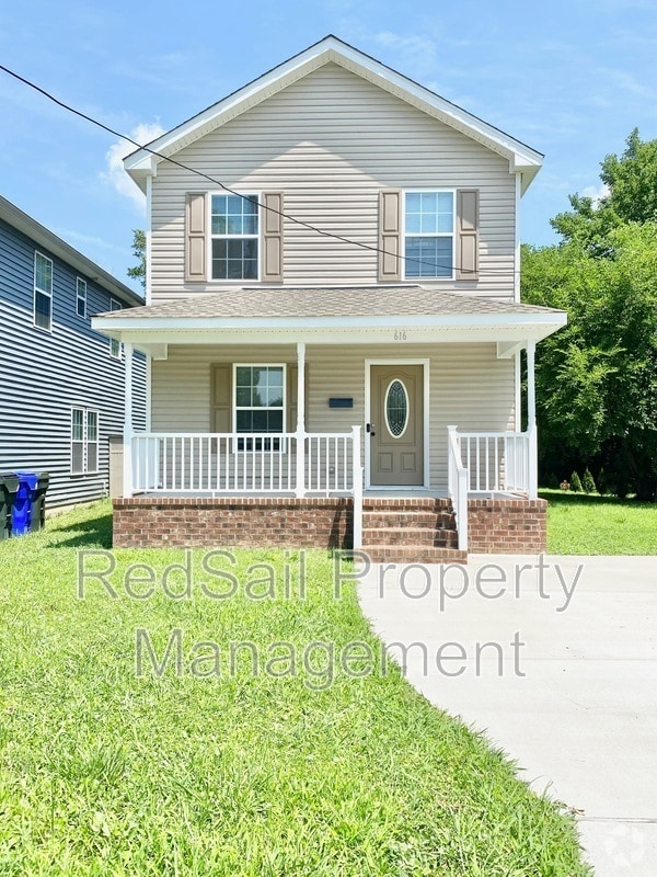 Building Photo - 616 Battery Ave Rental