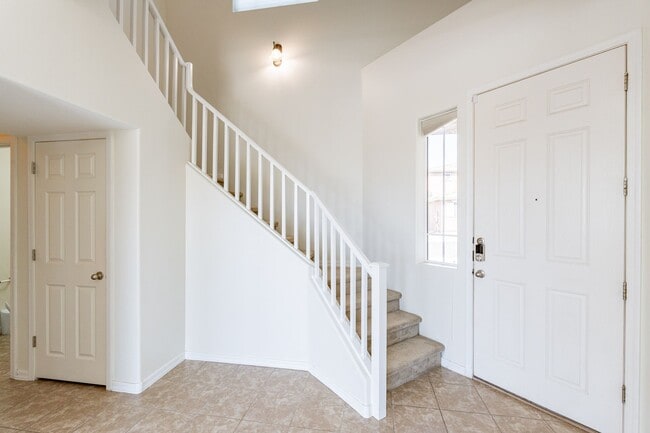 Photo - Spacious 4 Bed 2.5 Ba in Gated Community