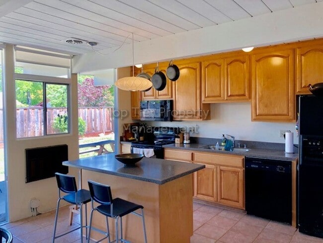 Photo - Popular Eichler model 4 Bed / 2 Bath / 1,742 Sqft Walnut Creek single-family house in the Rancho ...