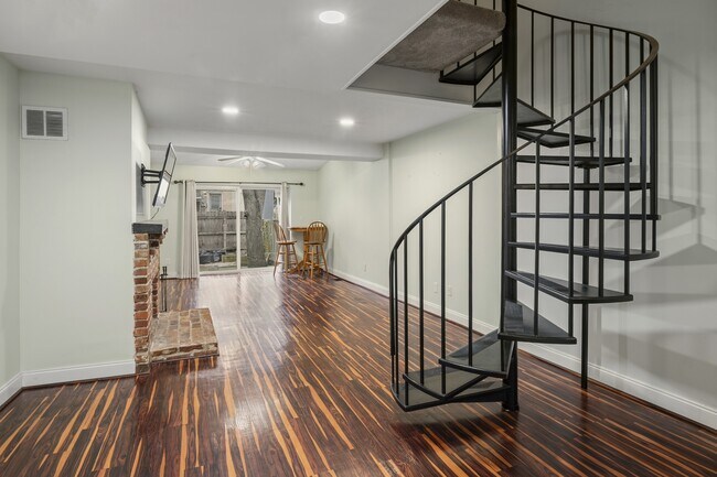 Photo - 636 Portland St