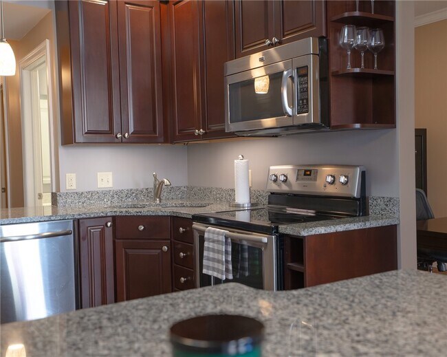 Photo - 90 E Market St