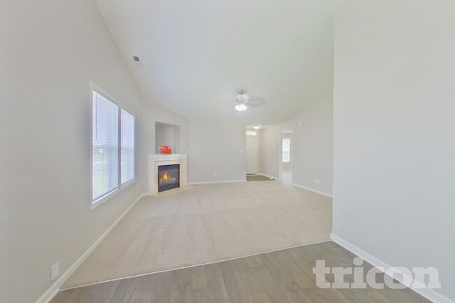 Photo - 6129 Whispering Brook Ct