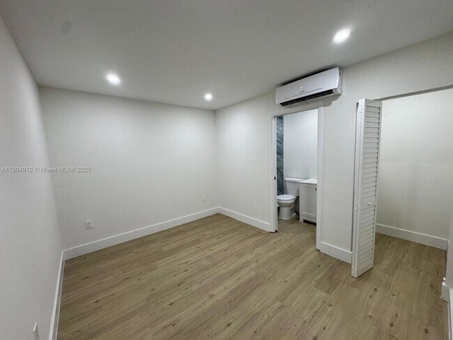 Photo - 12201 SW 64th St Unit 1