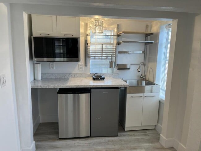 Building Photo - 4037 1/2 National Ave, San Diego, CA 92113 Rental