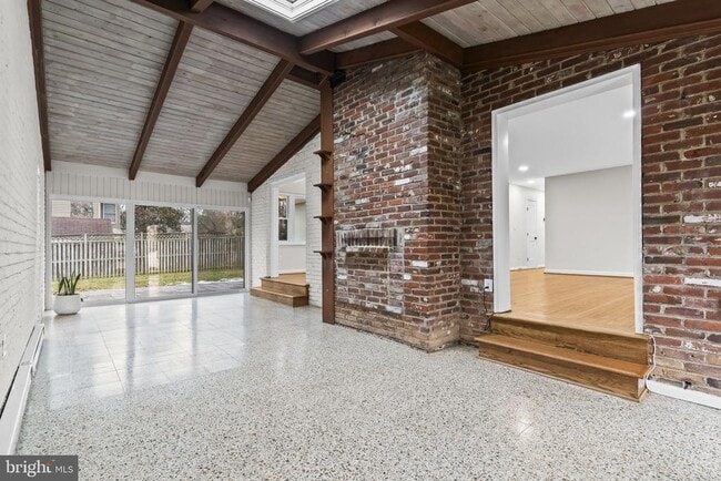 Photo - 7609 Woodridge Cir