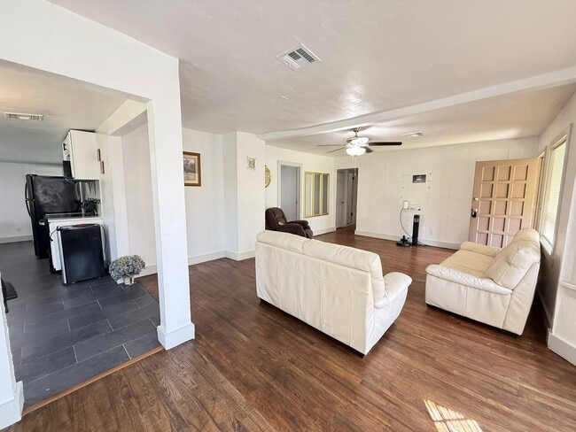 Photo - 1820 Overholser Dr Unit A