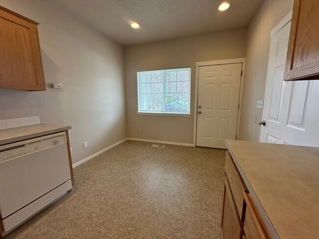 Photo - S0476 Unit 5830