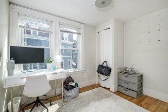 Photo - 84 Emerson St Unit 1