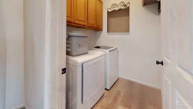 Photo - 1202 E Keller St
