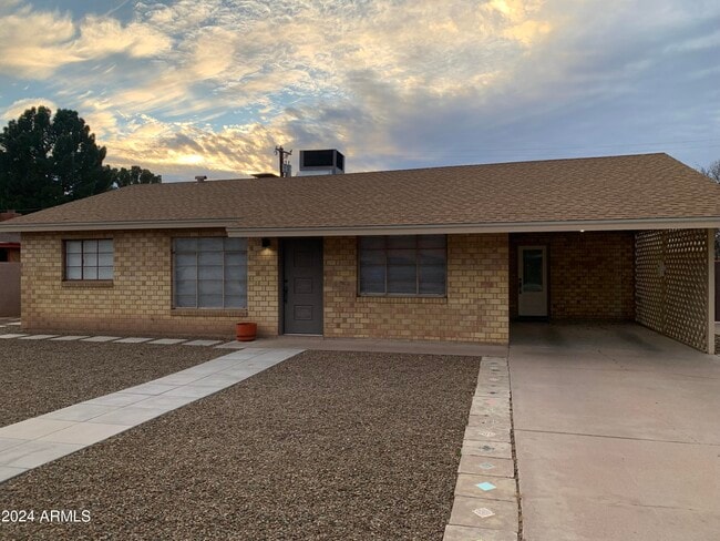 Building Photo - 7526 N 17th Dr Rental