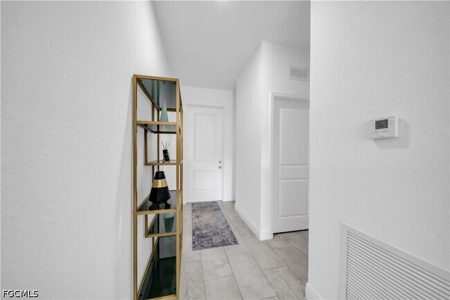 Building Photo - 6208 Forest Ct