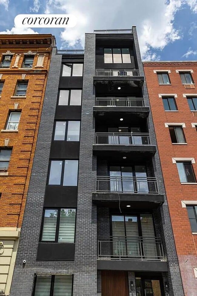 Photo - 221 E 117th St