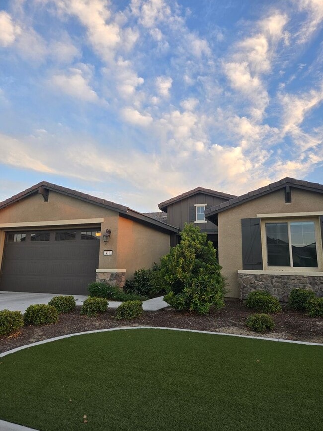 Photo - HIGHGATE 3 BED 2 BATH HOUSE RENTAL