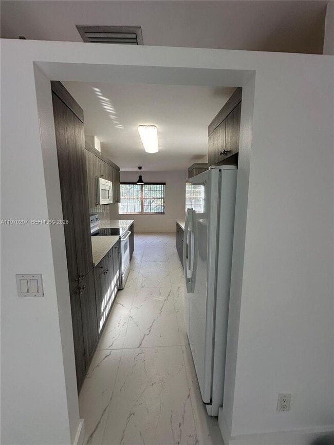 Photo - 1445 Grant St