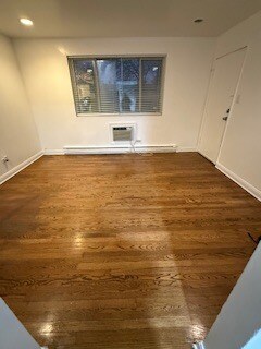 Building Photo - 9160 S Halsted St Unit Apt 2E