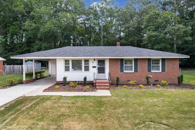 Updated 3 Bedroom Ranch in East Raleigh - ... - Updated 3 Bedroom Ranch in East Raleigh - ... House