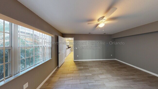 2224 Fan Palm Dr