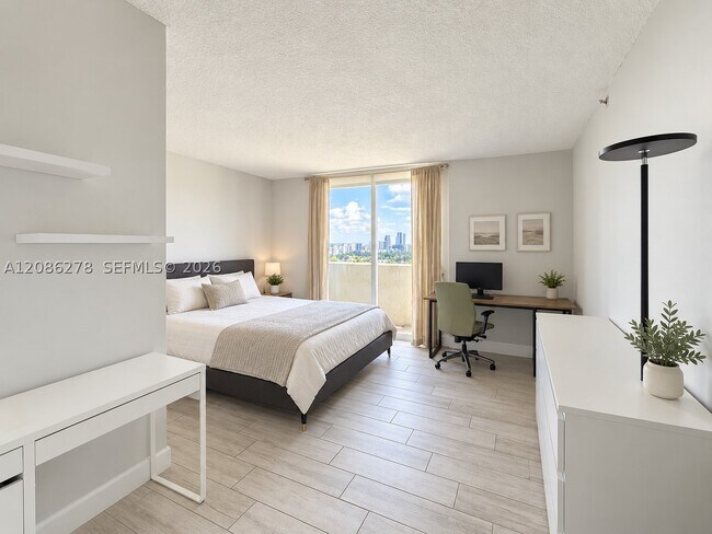 Photo - 3000 Coral Wy Unit 1408