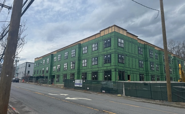Building Photo - Colvin Avenue Commons Rental
