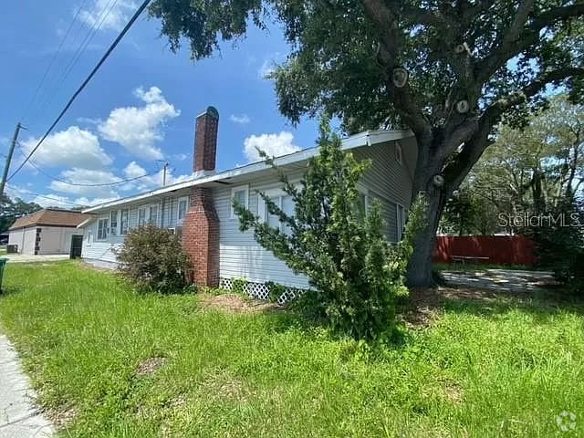 Building Photo - 601 8th St W Rental