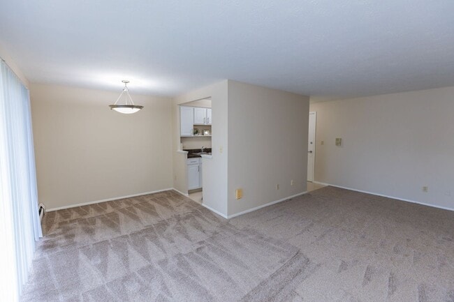 Randall Park Apartments