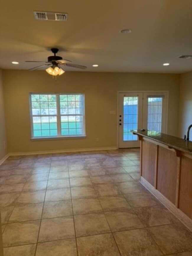 Photo - 1211 Cheryl St Unit B