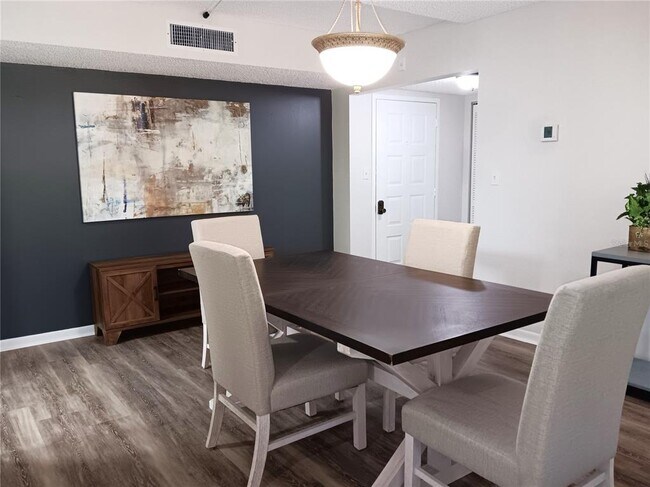 Photo - 2700 Bayshore Blvd Unit 9301