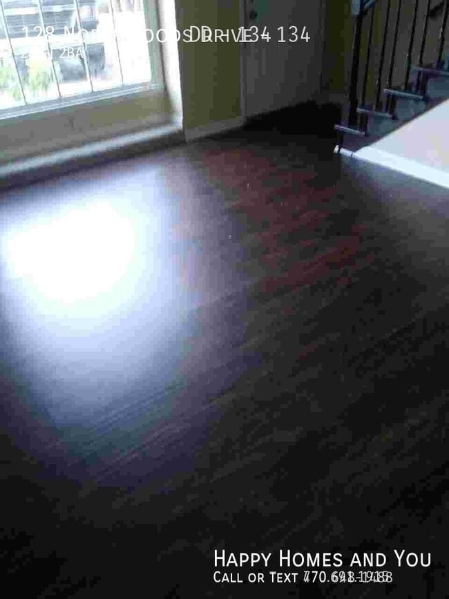 Photo - 128 Northwoods Dr