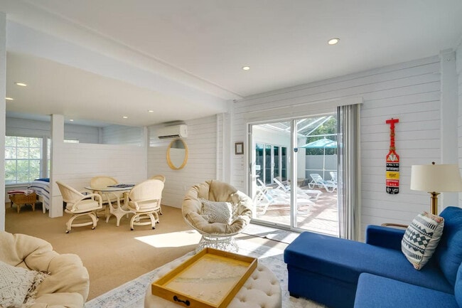 Building Photo - 4563 Brainard Bayou Rd Unit ID1385763P