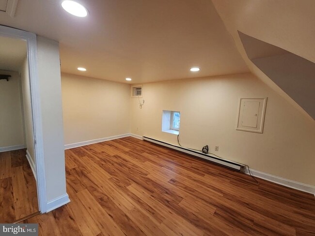 Photo - 228 Crawford Ave Unit 3