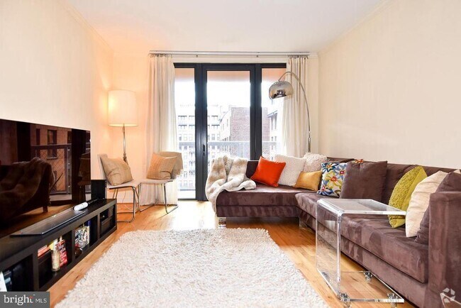 Building Photo - 616 E St NW Unit 902 Rental