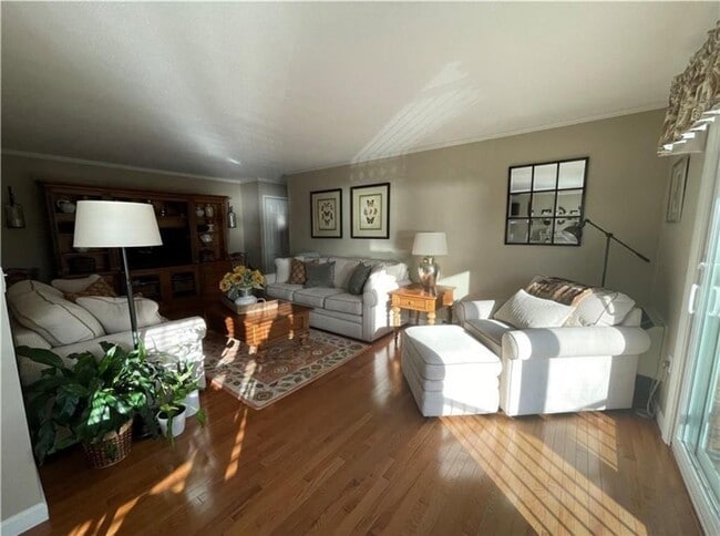 Photo - 41 Bullocks Point Ave